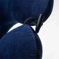 Iguana Nerri Travel Pillow -Best Journeys Area iguana nerri travel pillow 3